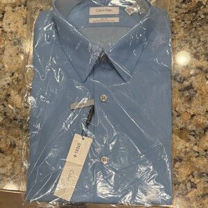Calvin Klein Men's Light Blue Dress Shirt